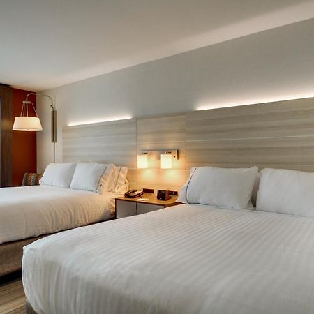 Holiday Inn Express & Suites Galesburg By Ihg Eksteriør billede