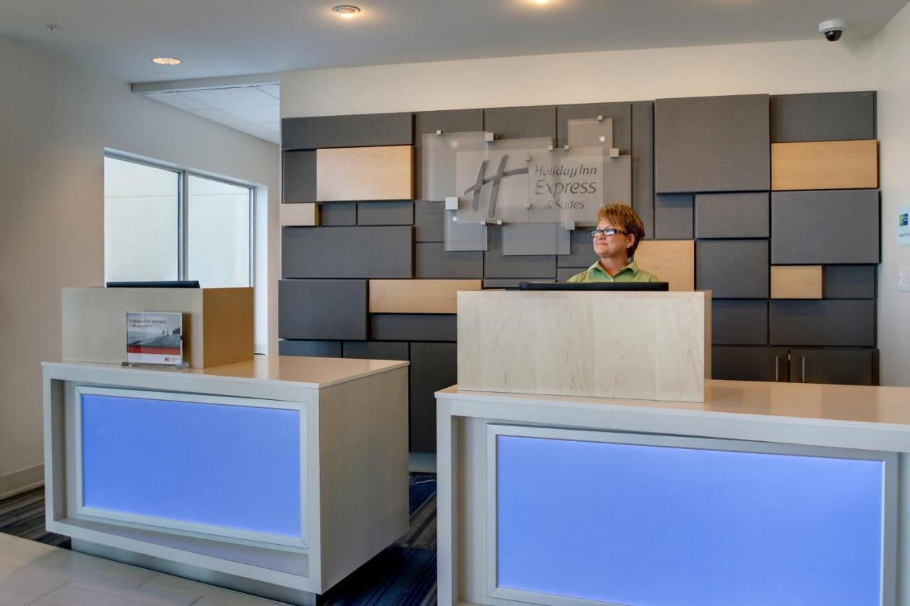 Holiday Inn Express & Suites Galesburg By Ihg Eksteriør billede