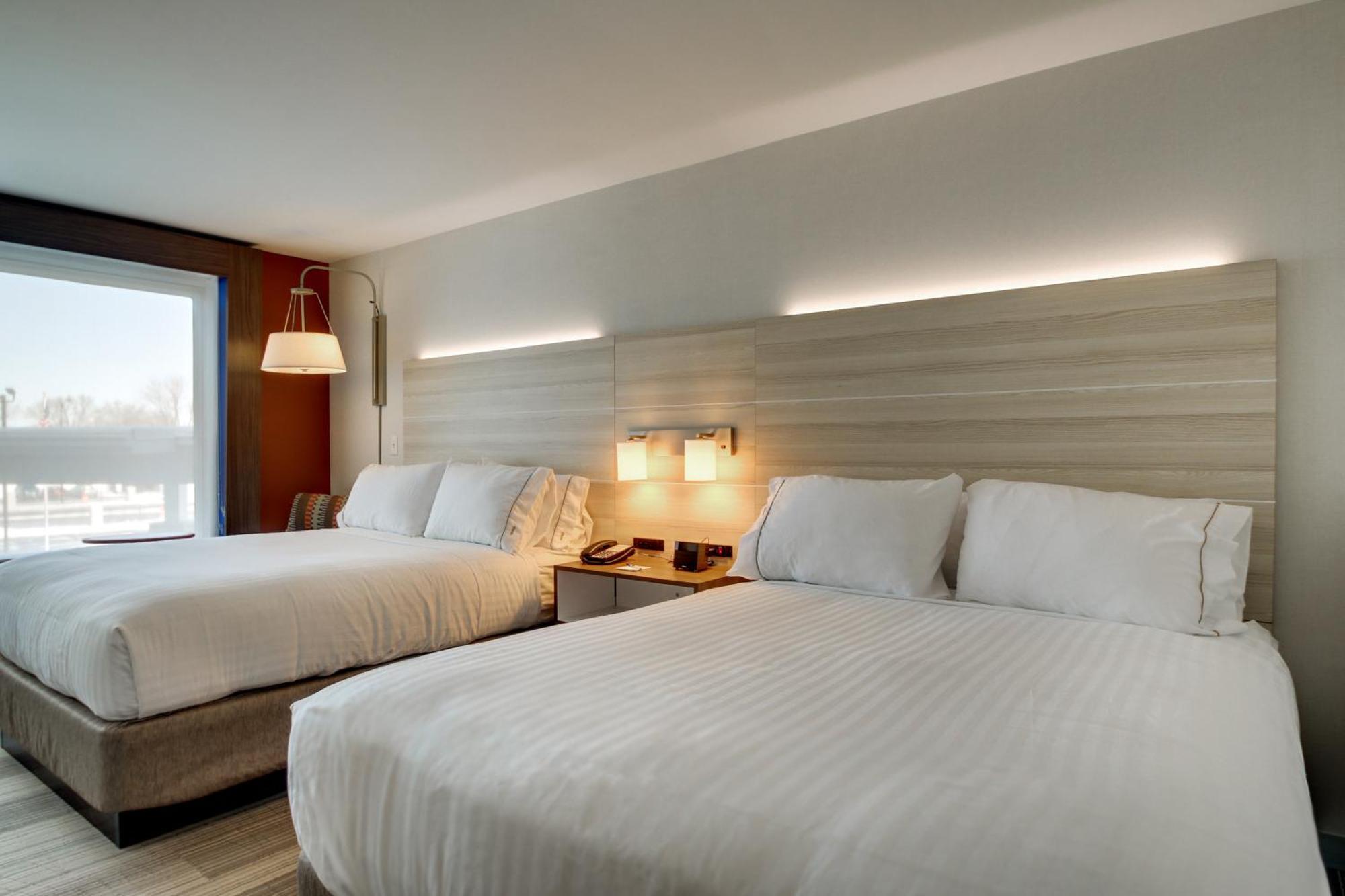 Holiday Inn Express & Suites Galesburg By Ihg Eksteriør billede