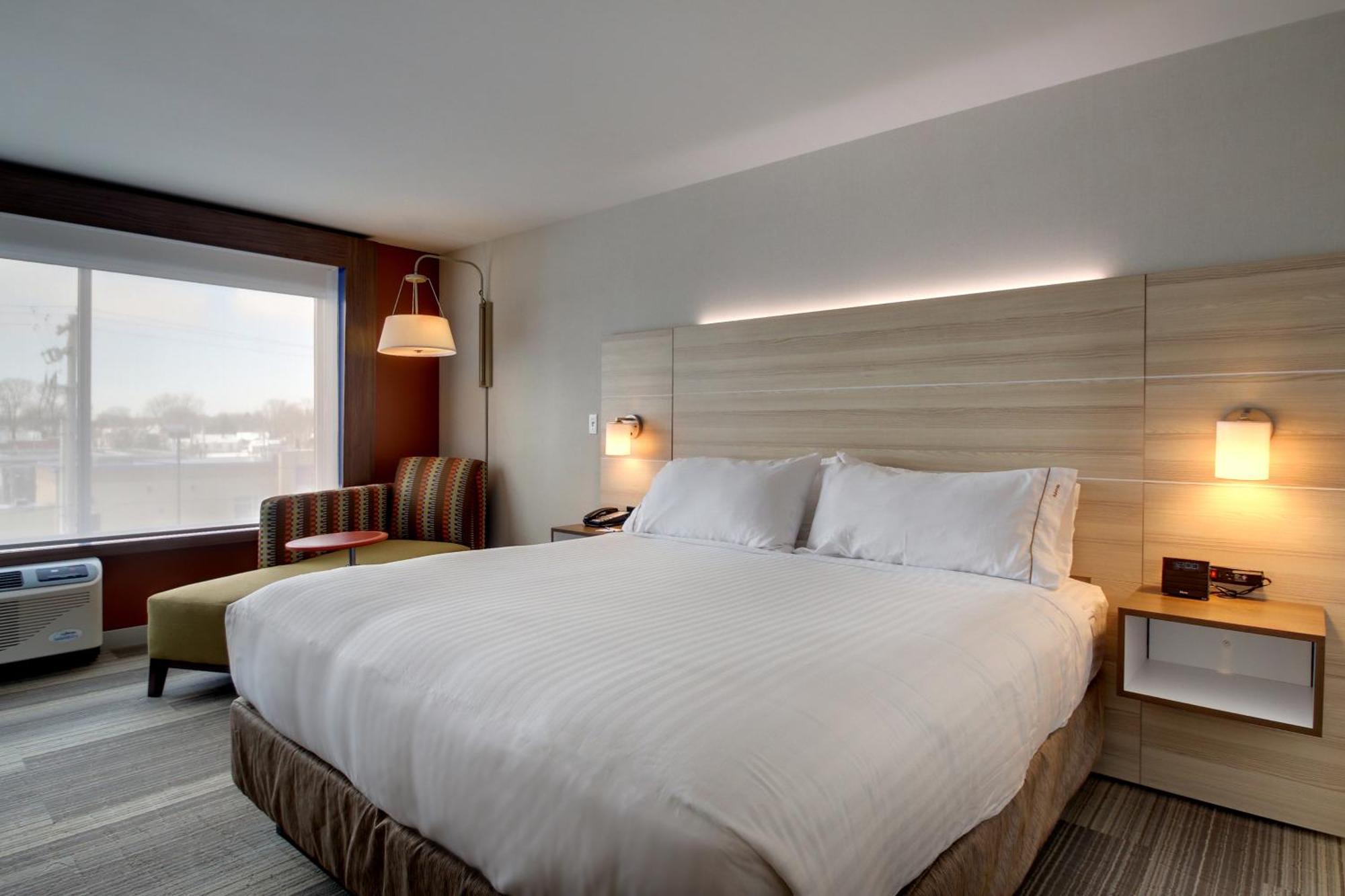Holiday Inn Express & Suites Galesburg By Ihg Eksteriør billede