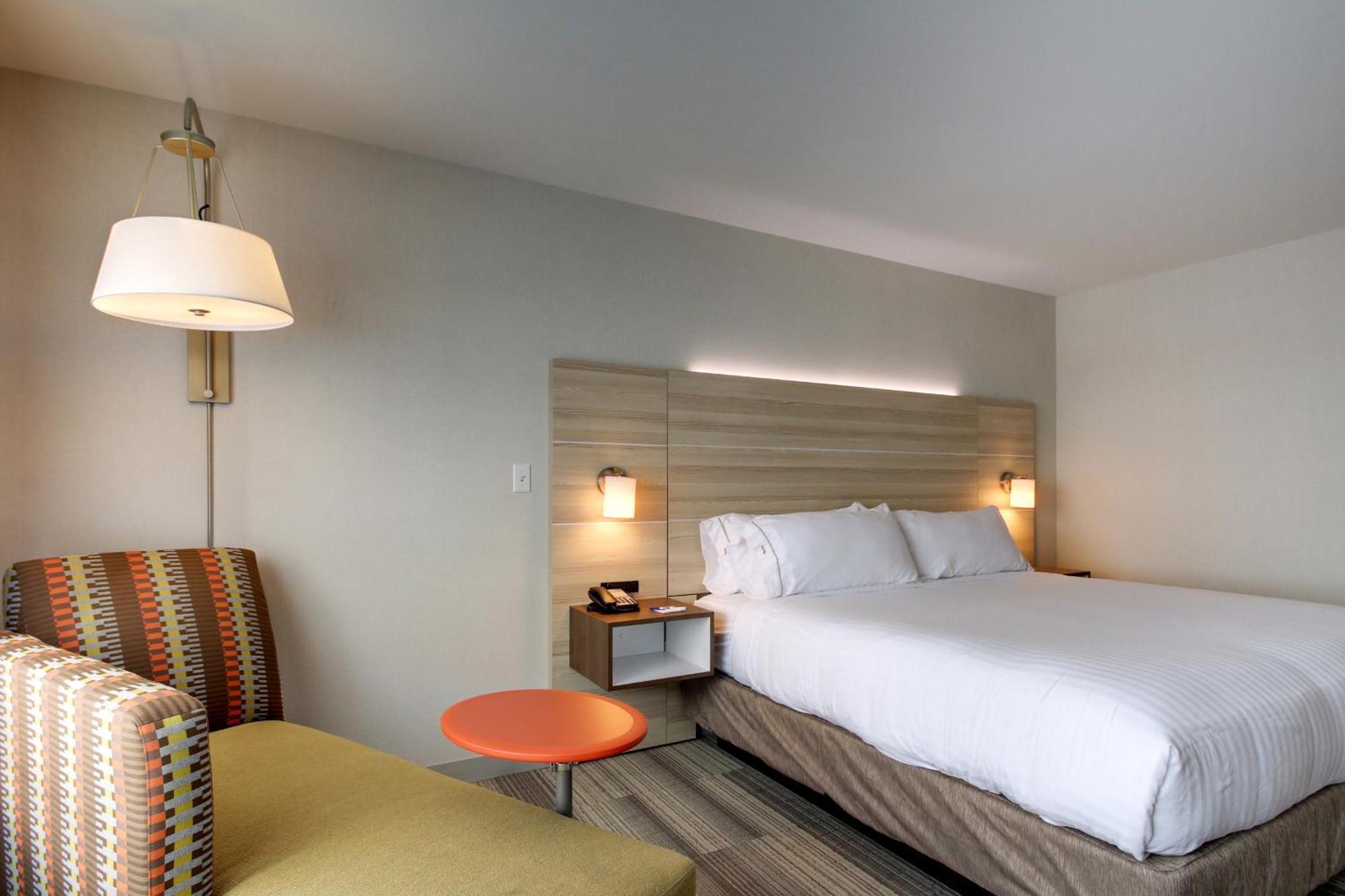 Holiday Inn Express & Suites Galesburg By Ihg Eksteriør billede