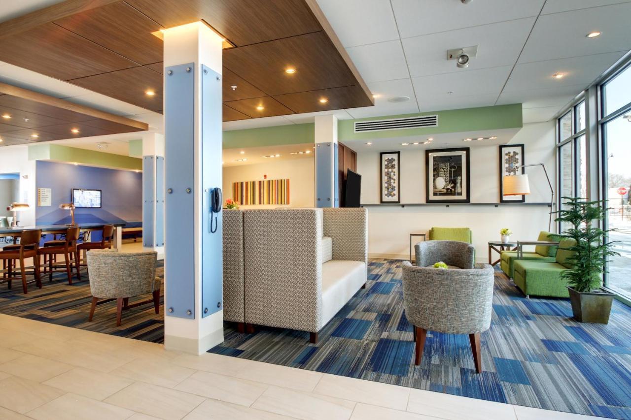Holiday Inn Express & Suites Galesburg By Ihg Eksteriør billede